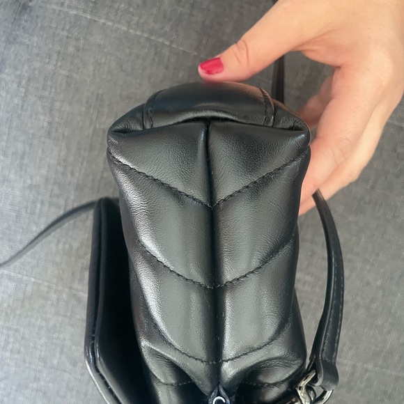 Ysl toy Lou Lou bag in black - Picture 11 of 12